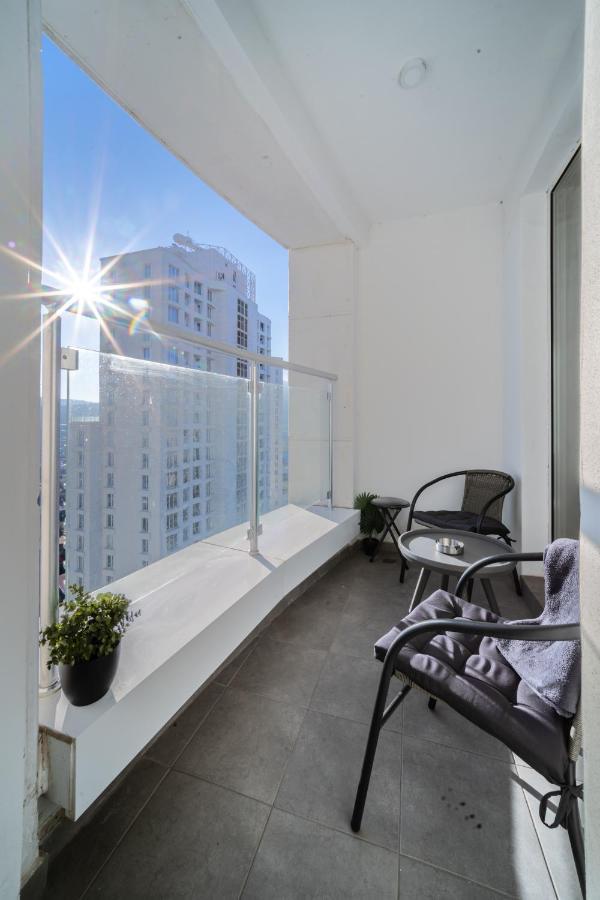 Sunrise Sky Lux Apartment, 33Rd Floor, Pool And Fitness Included Skopje Exterior photo